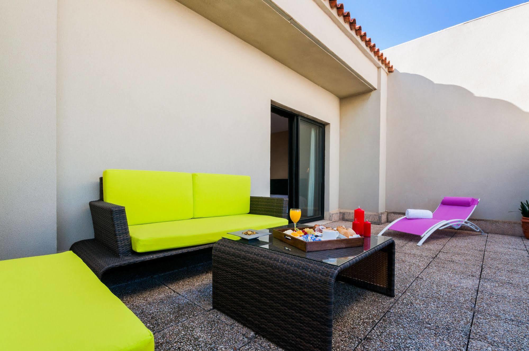 Hotel Villacarlos Valencia Exterior photo